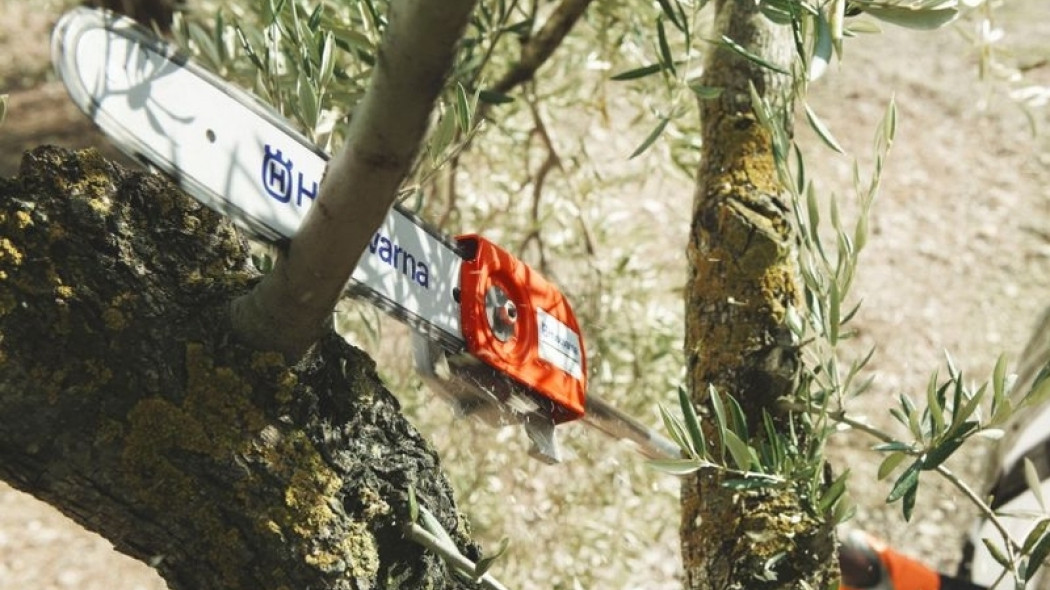 Husqvarna Pilarka na wysięgniku 327P4
