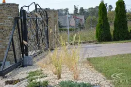 Projekt ogrodu: Ogród z kamieniem w roli głównej