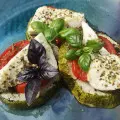 Pieczona cukinia z pomidorami i serem feta – jesienny lunch w kilka minut!