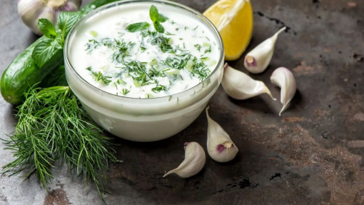 Sos tzatzyki – coś na ząb dla wege smakoszy!
