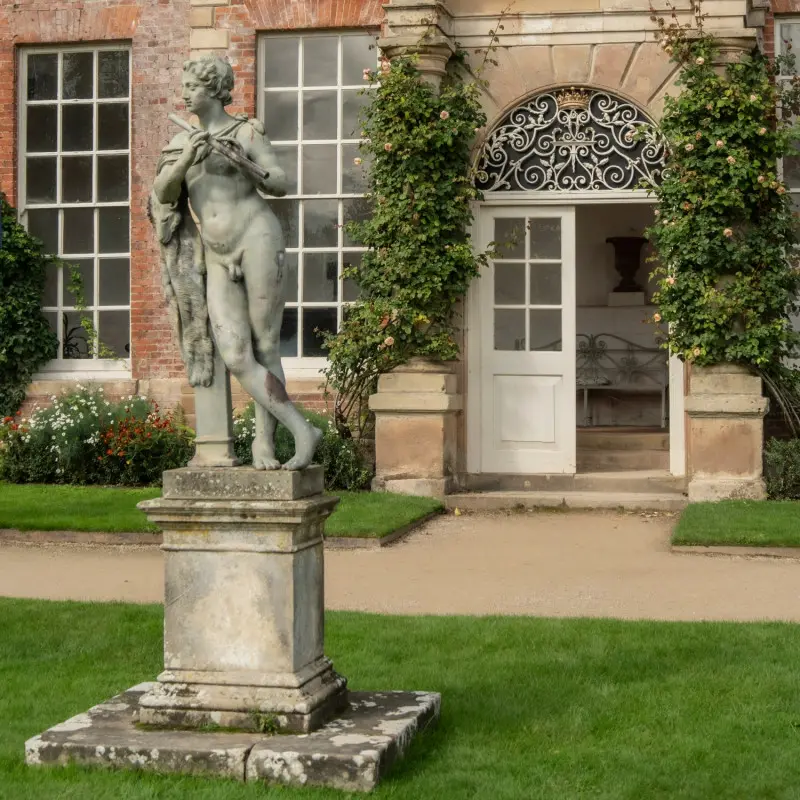 Powis Castle – barokowa oranżeria i rzeźba