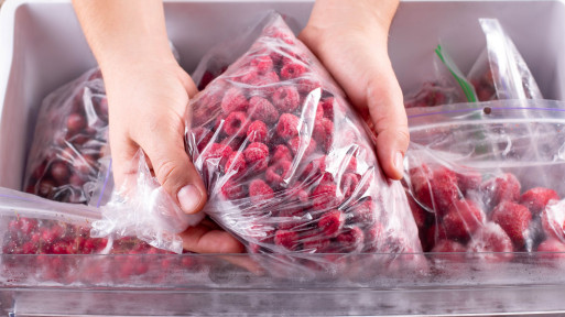 Zamrażasz te produkty? Przestań! Lista rzeczy, których lepiej nie mrozić