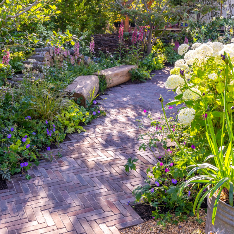 Ogród RHS Peat-Free Garden z Hampton Court Palace Garden Festival 2024