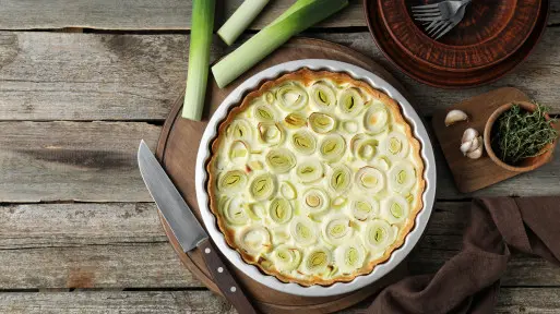 Tarta z porem na kruchym spodzie. Chrupka, kremowa i prosta
