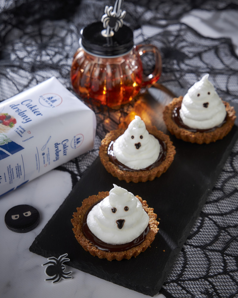 Słodka magia Halloween – zrób tartaletki z duszkami i zaskocz wszystkich gości