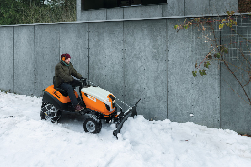 traktor ogrodowy STIHL RT 5097